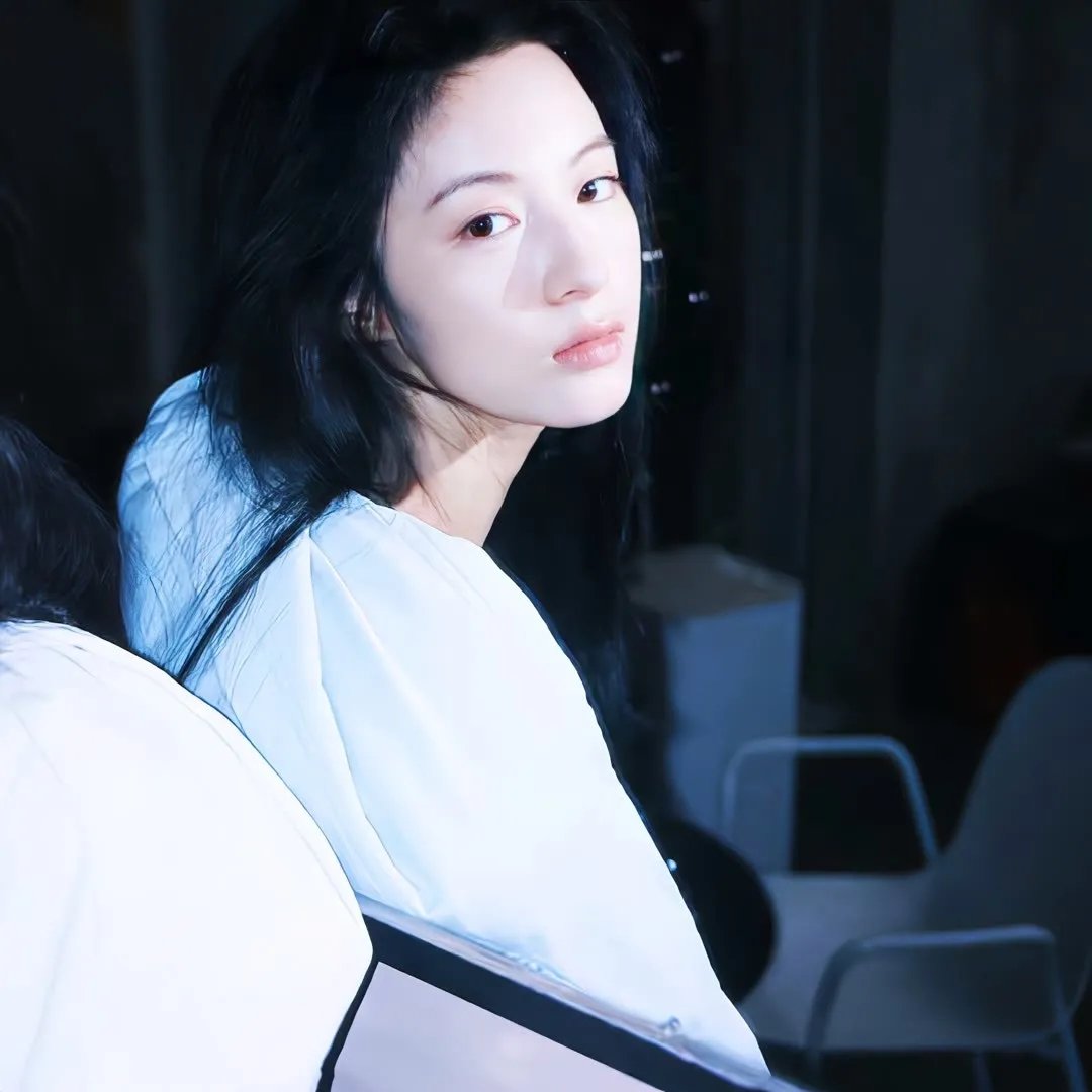 男孩、鼹鼠、狐狸和马